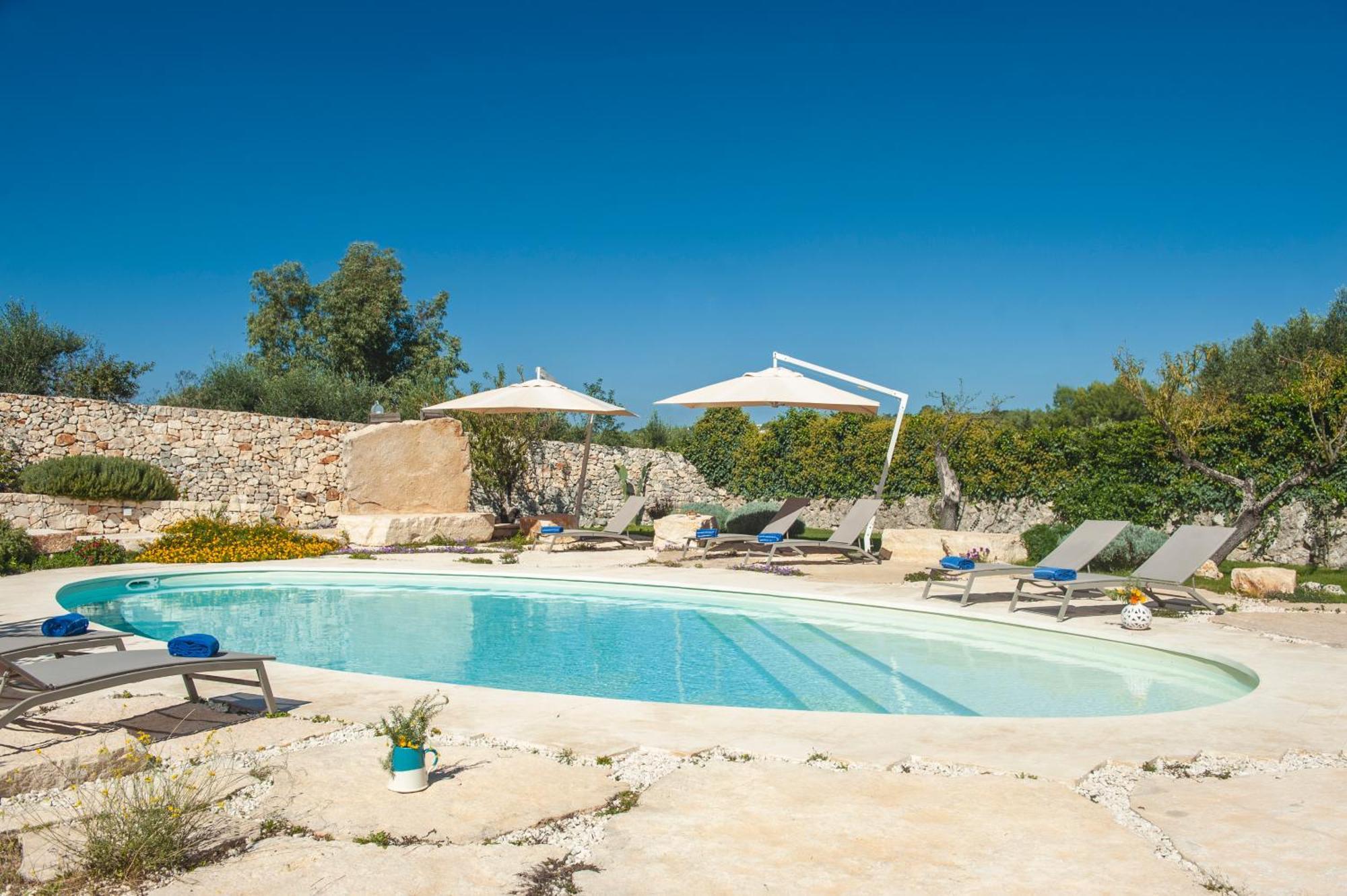 Dimora Il Mandorlo Hotel Остуни Екстериор снимка