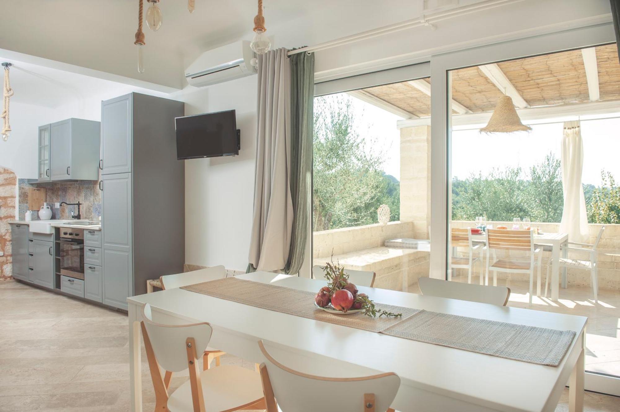 Dimora Il Mandorlo Hotel Остуни Екстериор снимка
