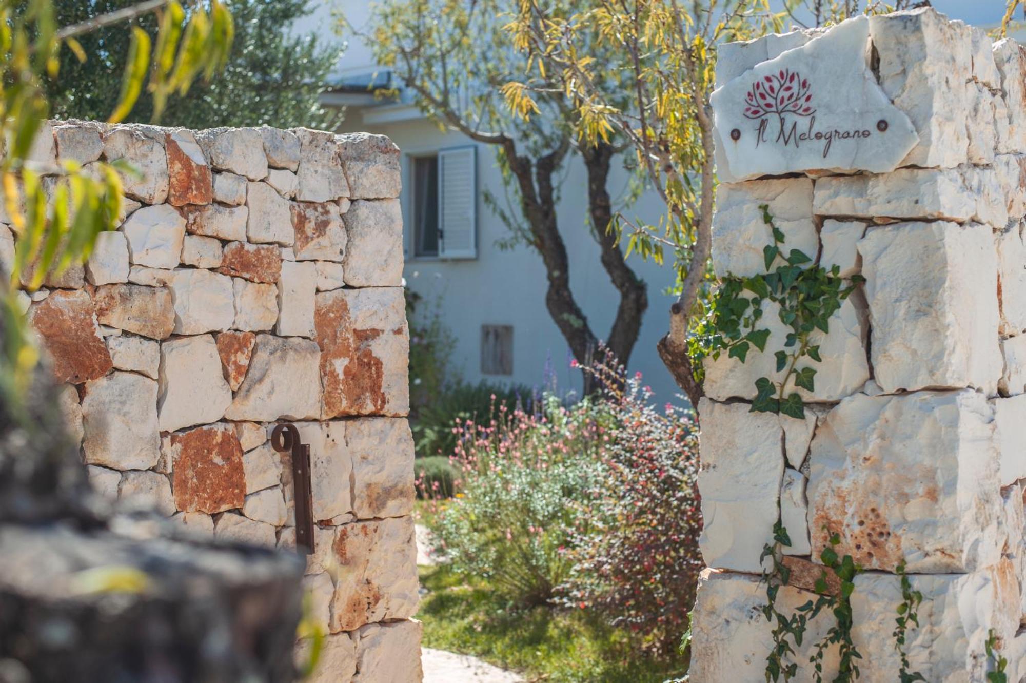 Dimora Il Mandorlo Hotel Остуни Екстериор снимка
