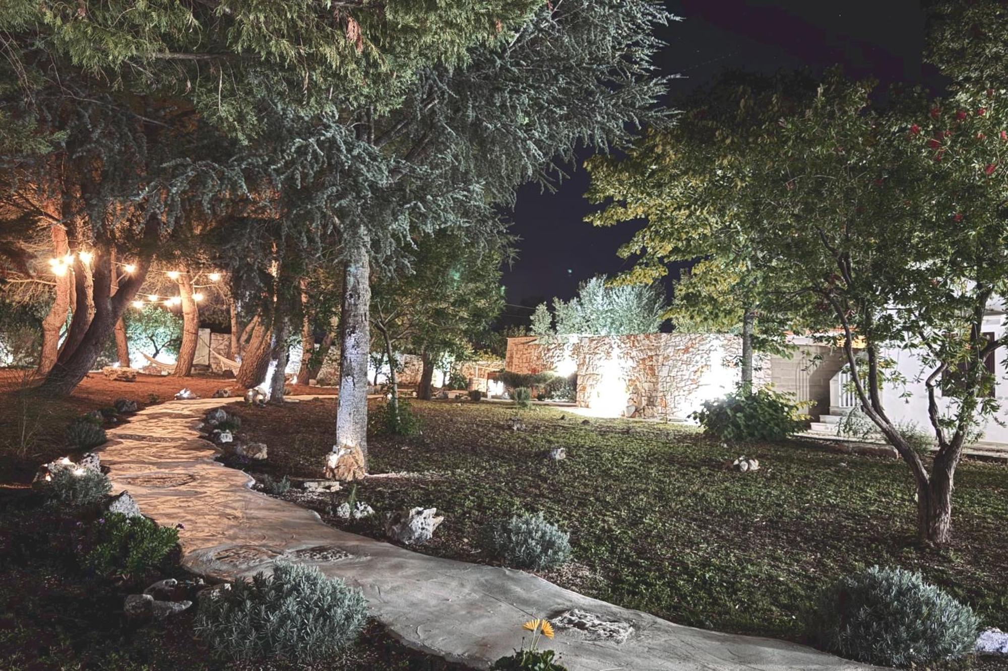 Dimora Il Mandorlo Hotel Остуни Екстериор снимка